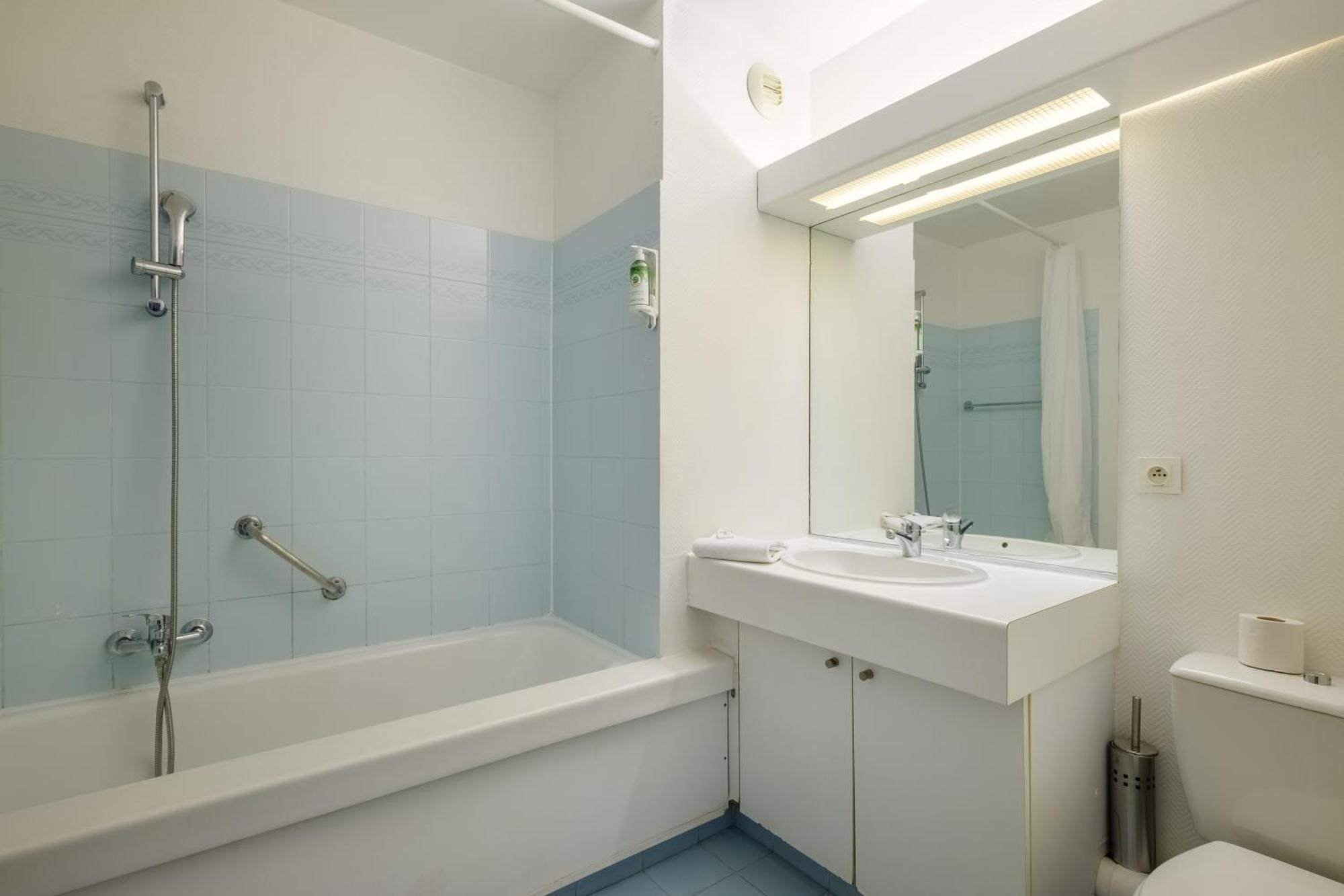 Residhotel Villa Maupassant Cannes Extérieur photo
