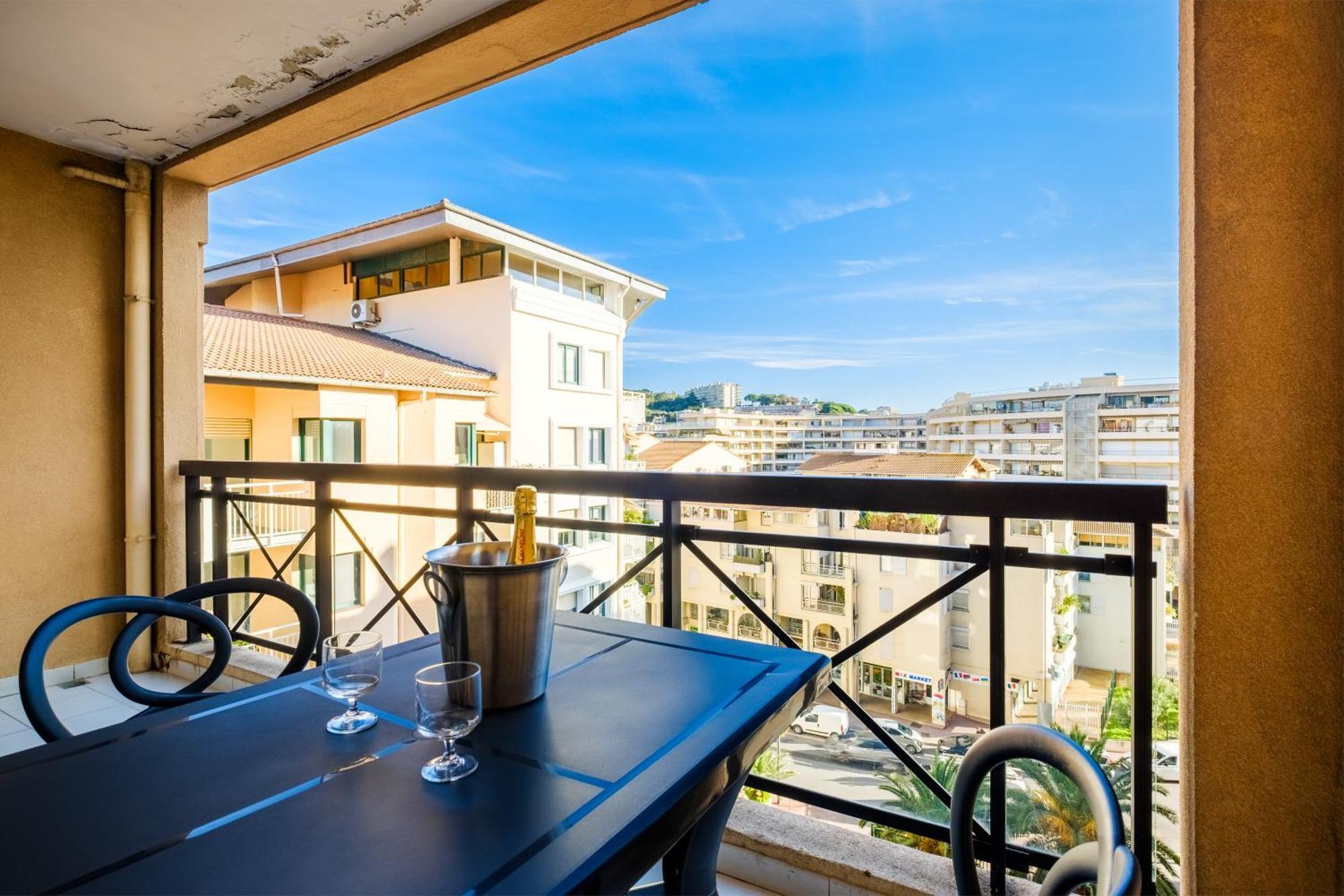 Residhotel Villa Maupassant Cannes Extérieur photo
