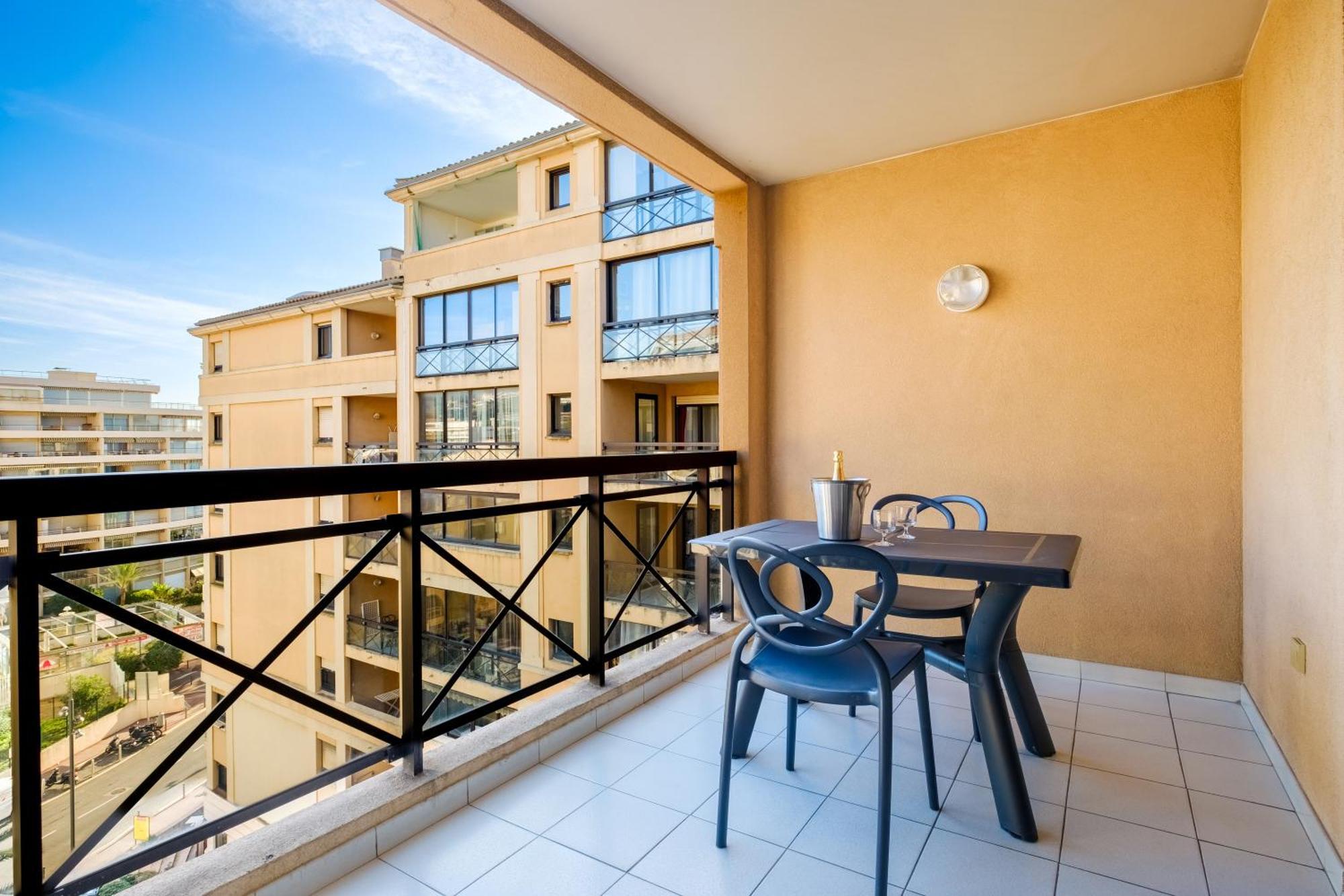 Residhotel Villa Maupassant Cannes Extérieur photo